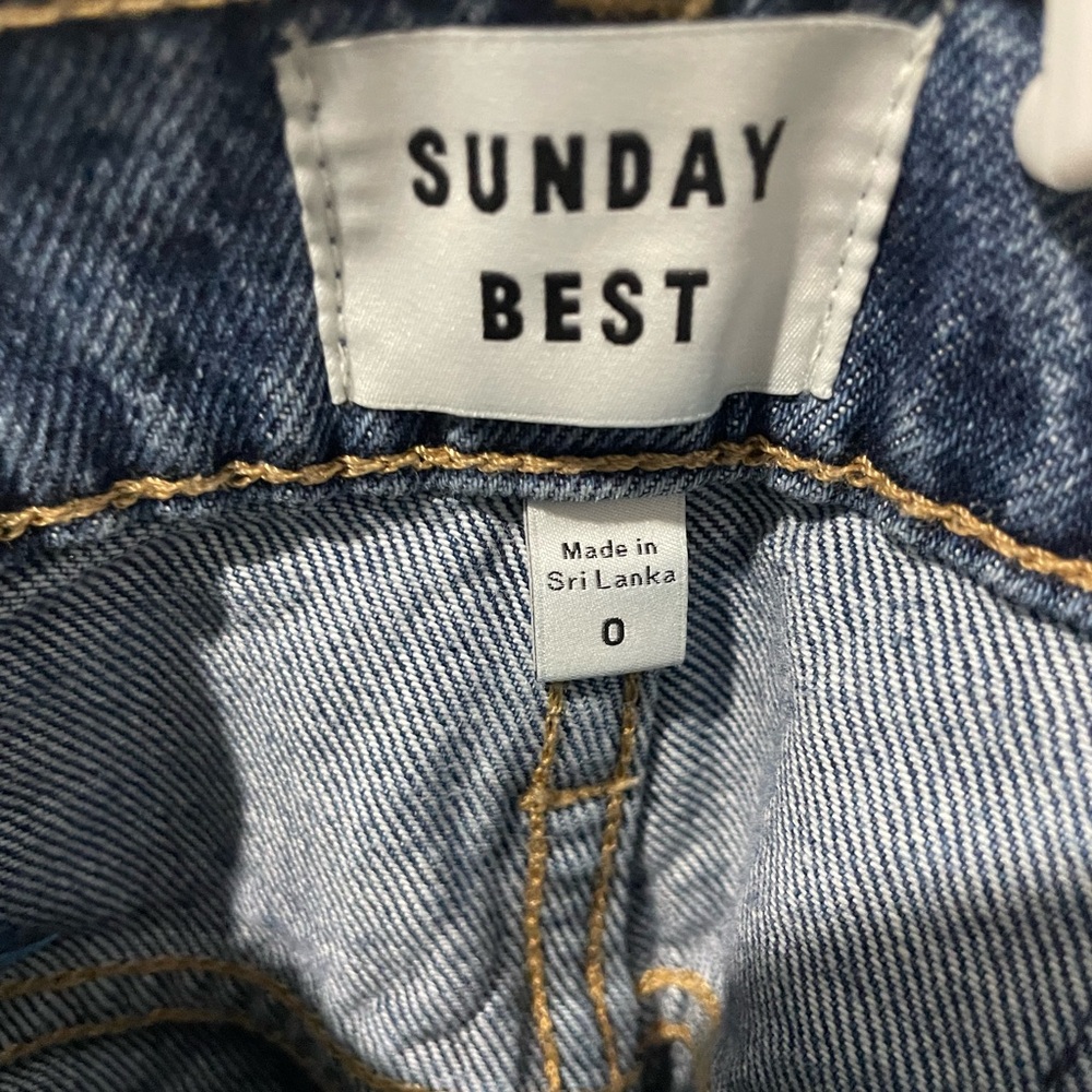 SUNDAY BEST Aritzia Zola Mom High Rise Tapered Leg Jean Size 0 - Picture 5 of 6